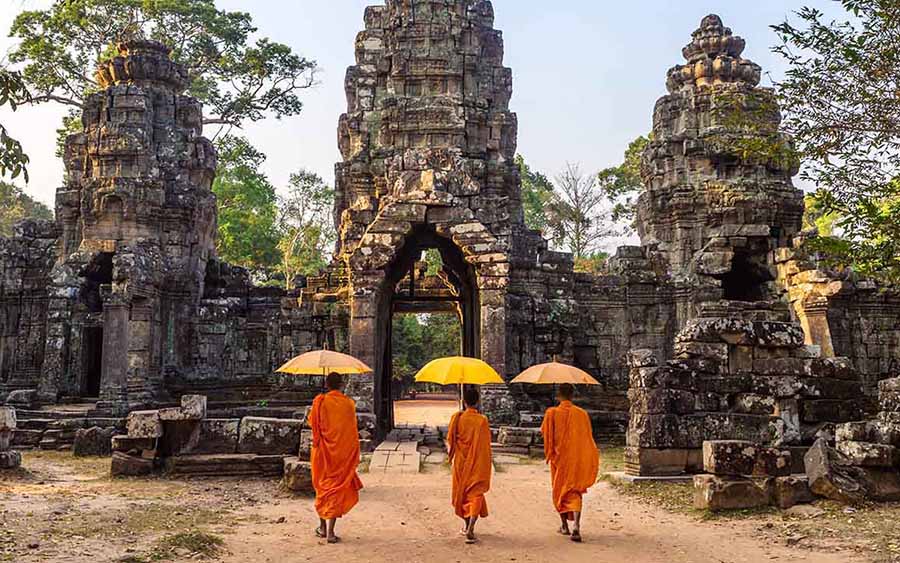 8-Day Glimpse of Vietnam and Cambodia Tour With Flight